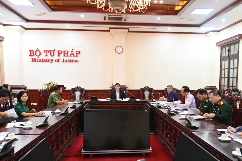Nâng cao hiệu quả công tác quản lý nhà nước về xuất cảnh, nhập cảnh của công dân Việt Nam